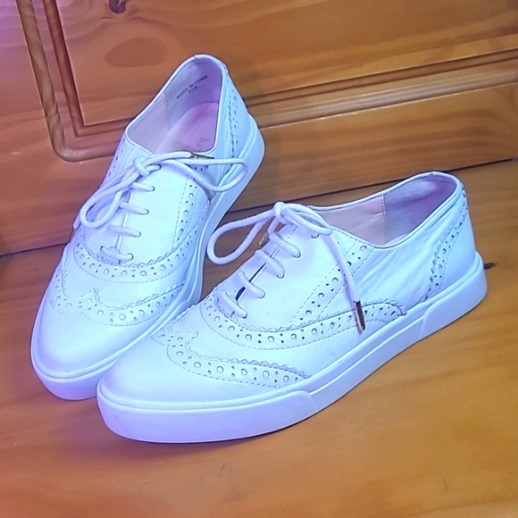 Kate Spade ♤ Oxford Style Sneakers - Picture 4 of 13